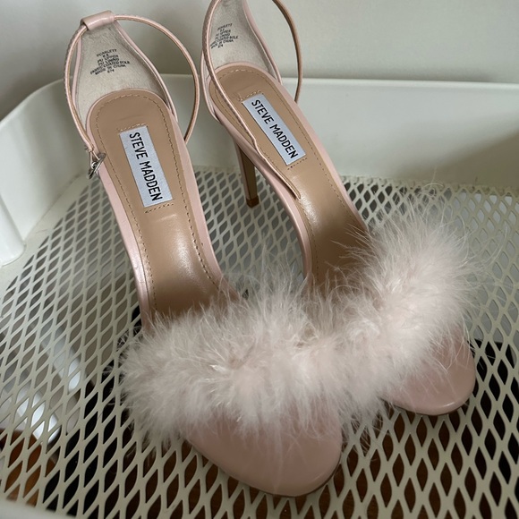 Steve Madden Scarlet heels with fur - Picture 1 of 3